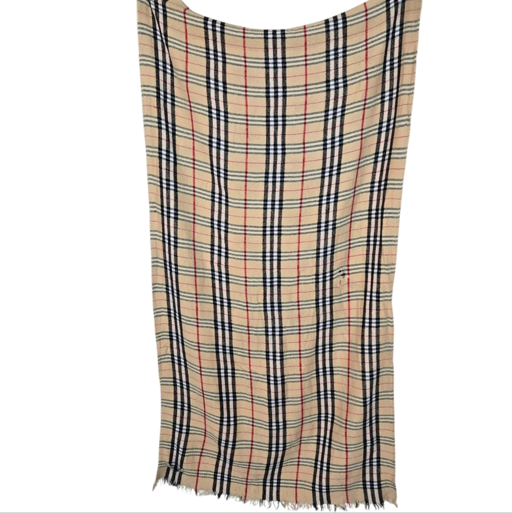 Burberry Tan Plaid/Check Short Frayed Edge Heritage Camel Scarf - Picture 8 of 12